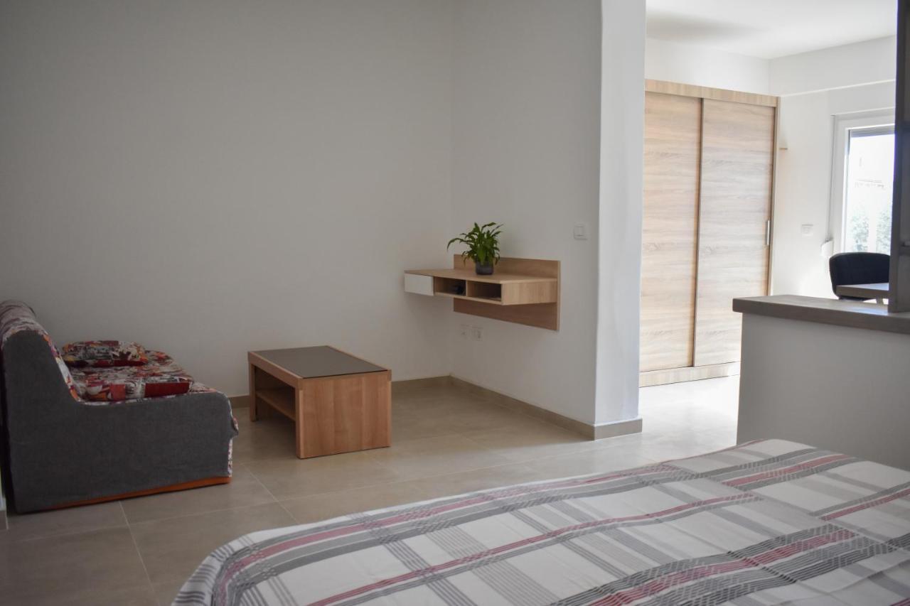 Relax & Enjoy - Marcana Apartments Bagian luar foto