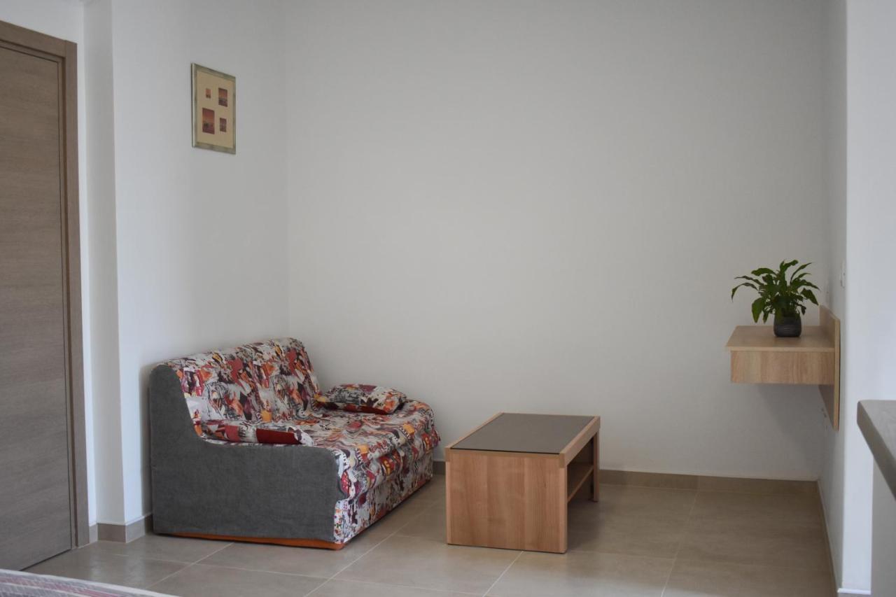 Relax & Enjoy - Marcana Apartments Bagian luar foto